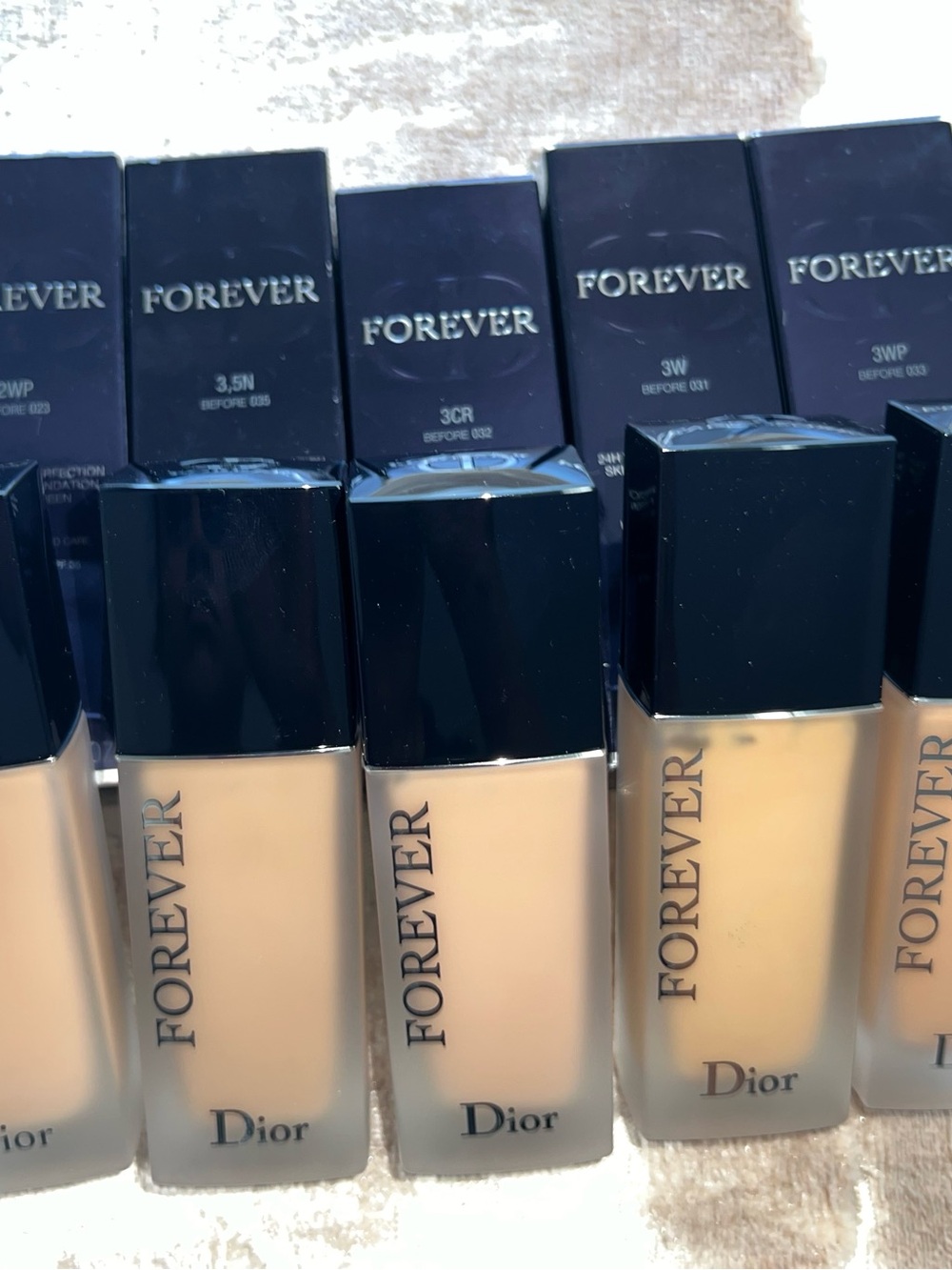 Dior 2WP, 3CR, 3W, 3WP Forever Skin Glow Liquid Foundation